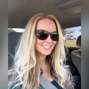 Meet your Posher, Melissa